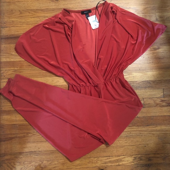 Forever 21 plus size jumpsuit NWT - Picture 2 of 3